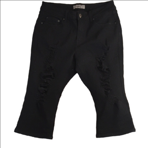 U.W.D. Juniors 15 Distressed Stylish Black Capris